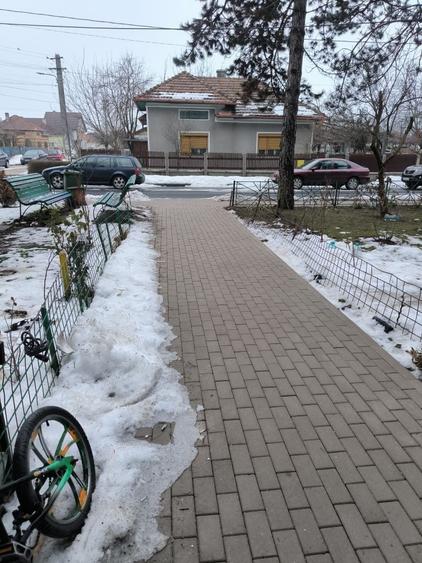 Apartament cu 2 camere nedecomandat în Central