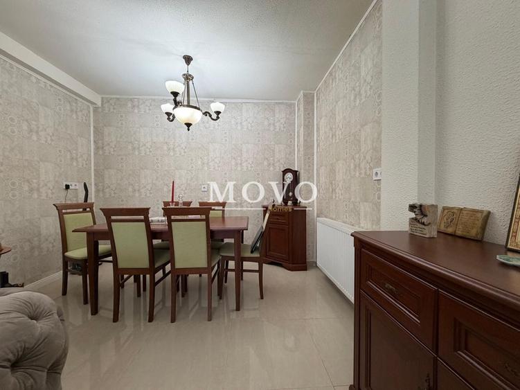 Duplex cu 4 camere cu Canalizare în Aradului