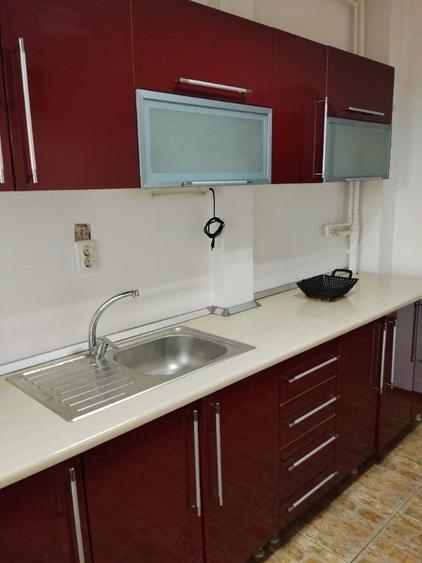 Apartament cu 2 camere decomandat în Cantacuzino