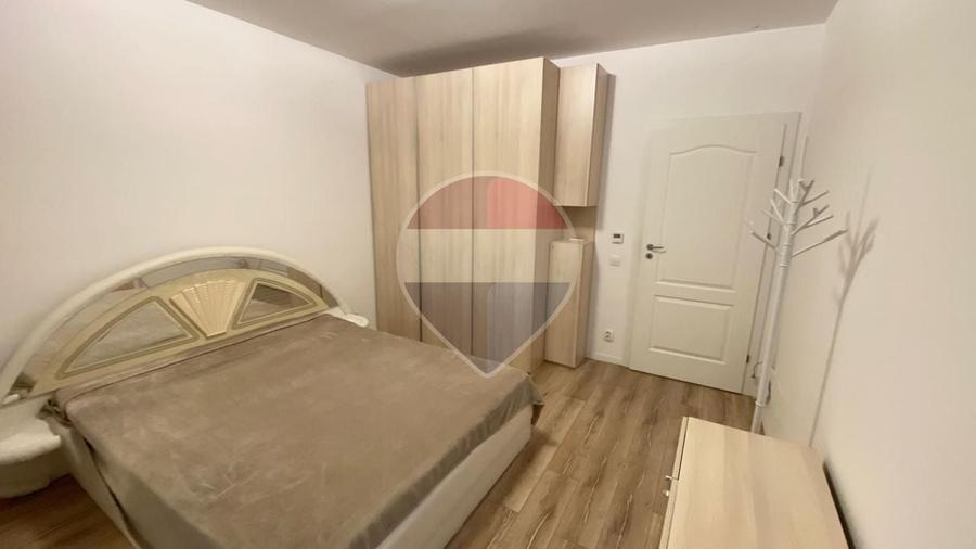 Apartament cu 2 camere semidecomandat, mobilat în Bucureștii Noi