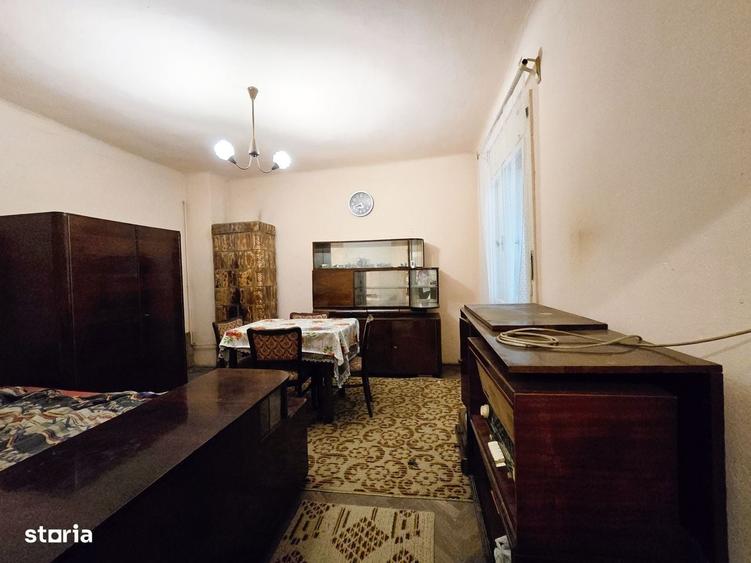 Casă cu 4 camere în Sânnicolau Mic