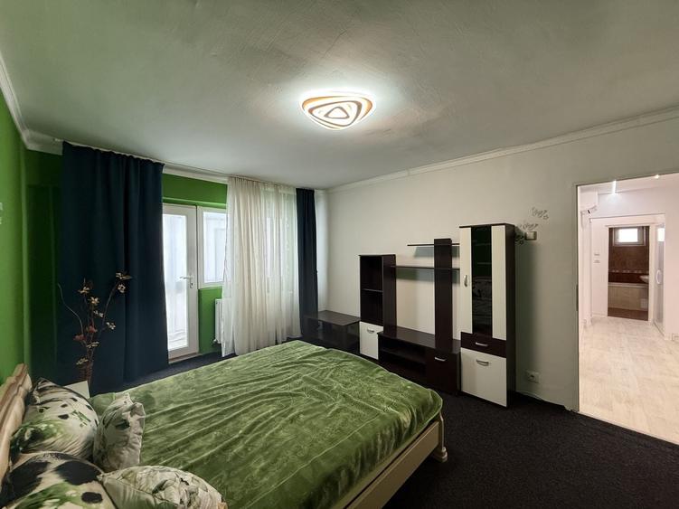 Apartament cu 3 camere decomandat, mobilat în Aradul Nou