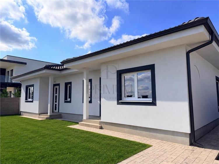 Duplex cu 3 camere cu Teren 300 Mp în Moșnița Veche