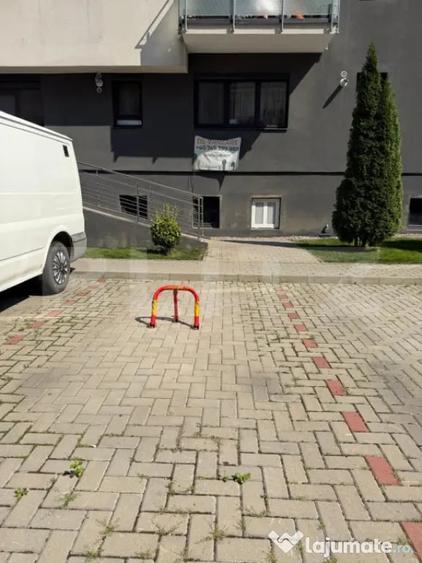 De vanzare loc de parcare, zona Avantgarden Tractorul - Brasov (Brasov) - 1