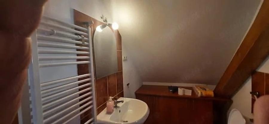Garsonieră decomandată în Central