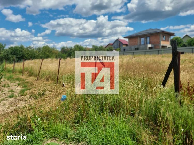 Teren de 9.7 mp, în Recea