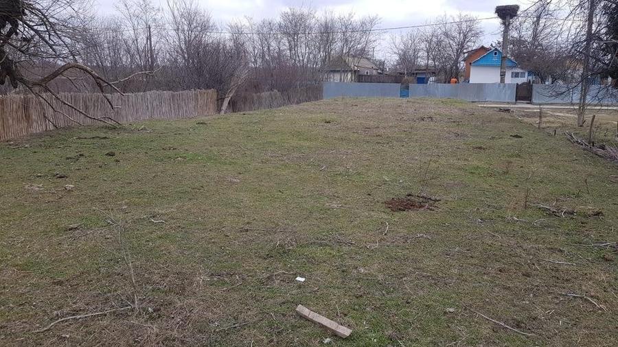 Teren intravilan de 430 mp, în Mila 23