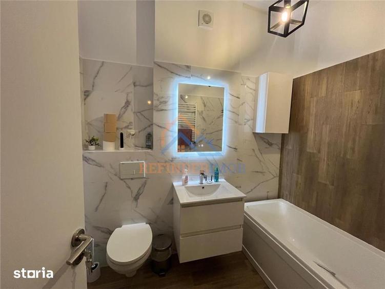 Apartament cu 3 camere decomandat, mobilat în Titan