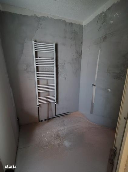 Casă cu 4 camere în Zimandcuz