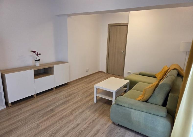Apartament cu 2 camere decomandat, mobilat în Titulescu