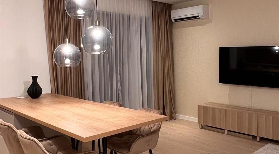 Apartament cu 2 camere decomandat în Pipera