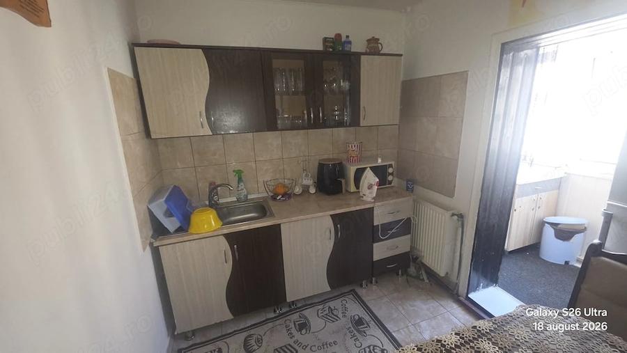 Apartament cu 3 camere decomandat în Central