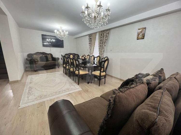 Casă individuală cu 4 camere cu Garaj în Livezeni