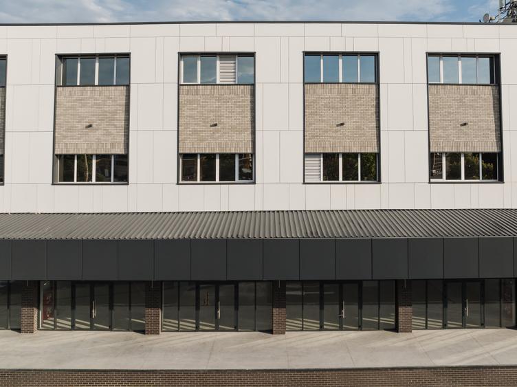 Spațiu comercial, de 480 mp, în Aeroport