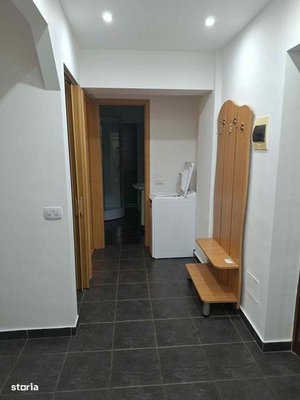 Apartament cu 2 camere decomandat în Rovine
