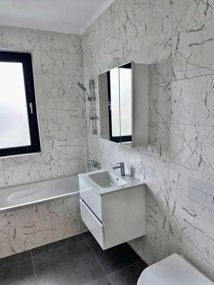 Apartament cu 3 camere decomandat în Sânpetru
