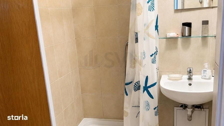 Apartament cu 4 camere semidecomandat în Ștefan cel Mare