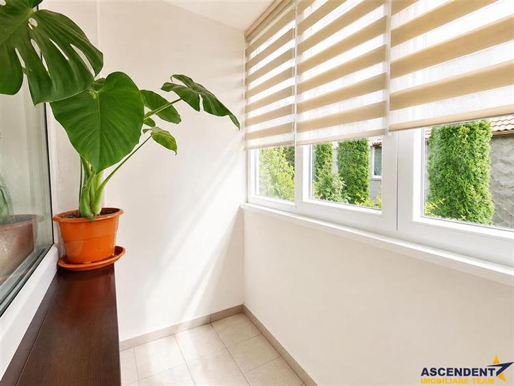 Apartament cu 2 camere nedecomandat în Tractorul