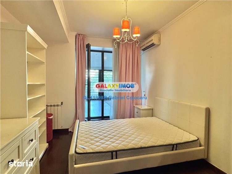 Apartament cu 3 camere, mobilat în Pajura