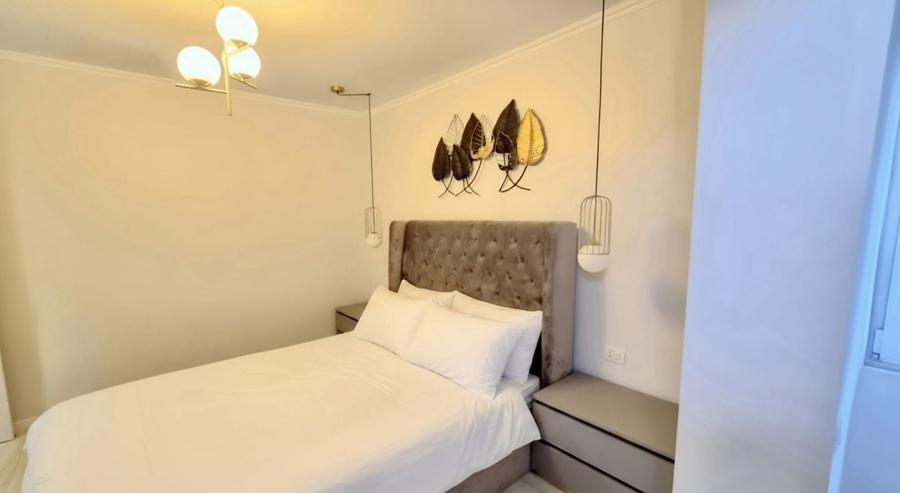 Apartament cu 2 camere decomandat, mobilat în Casa de Cultură