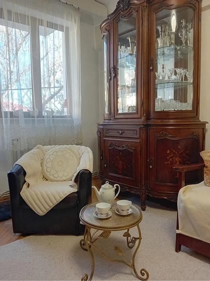 Apartament cu 2 camere semidecomandat în Cornișa