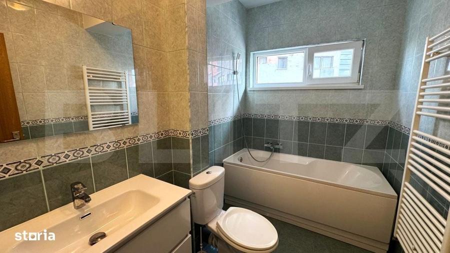 Apartament cu 3 camere în Independenței