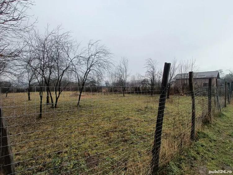 Teren de 1250 mp, în Brebu