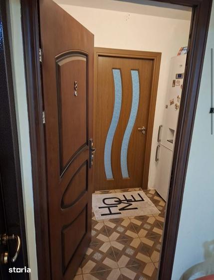 Apartament cu 2 camere semidecomandat în Calea București