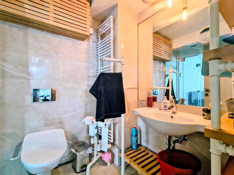 Apartament cu 3 camere semidecomandat, mobilat în Floreasca
