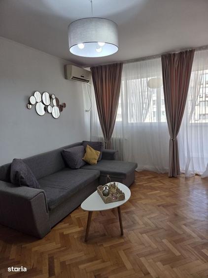 Apartament cu 2 camere decomandat în Mihai Bravu