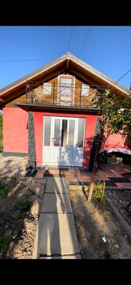 Casă cu 3 camere în Central