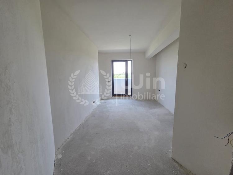 Apartament cu 4 camere semidecomandat în Zorilor