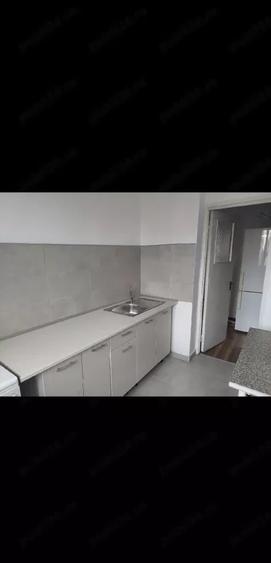 Apartament cu 3 camere decomandat, mobilat în Apusului
