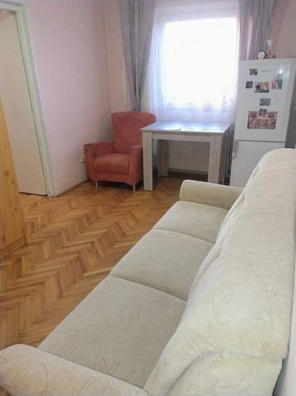 Apartament cu 2 camere semidecomandat, mobilat în Central
