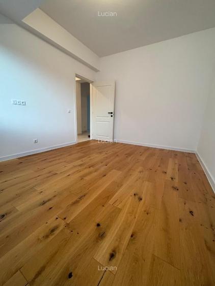 Apartament cu 4 camere decomandat în Iancului