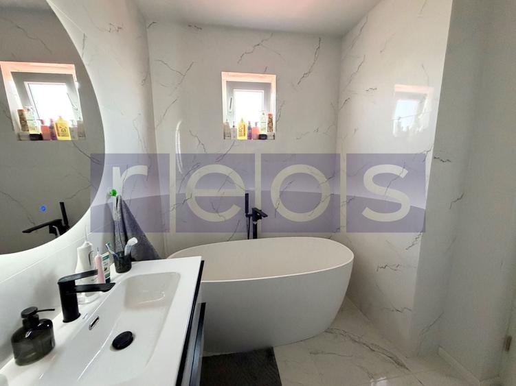Apartament cu 4 camere decomandat, mobilat în Colentina