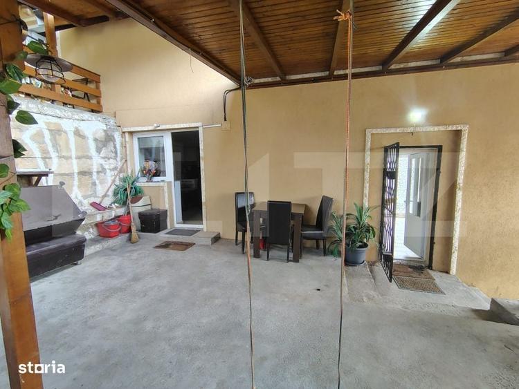 Casă cu 4 camere în Săcălaia