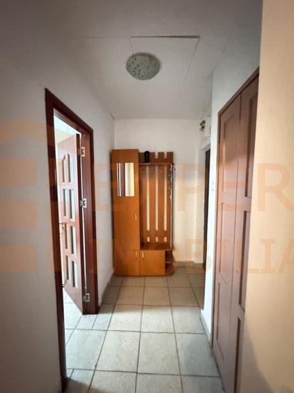 Apartament cu 2 camere semidecomandat, mobilat în Tomis I
