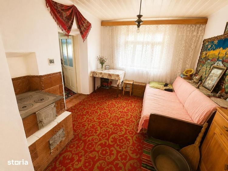 Casă cu 4 camere cu Teren 1600 Mp în Central