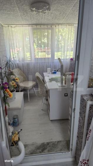 Apartament cu 3 camere decomandat în Podu Roș