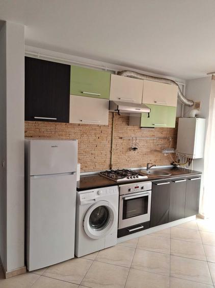 Apartament cu 2 camere decomandat în Florești