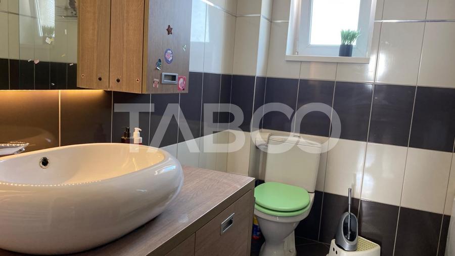 Apartament cu 2 camere decomandat, mobilat în Turnișor