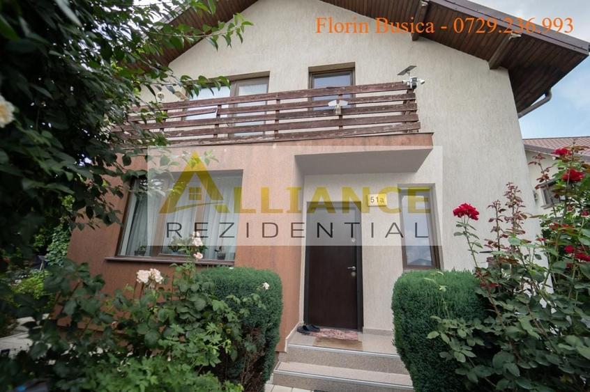 Casă individuală cu 4 camere cu Canalizare în Berceni