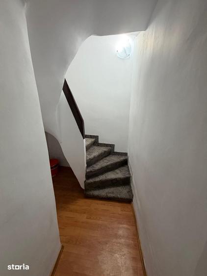 Casă cu 3 camere cu Teren 8 Mp în Iancului