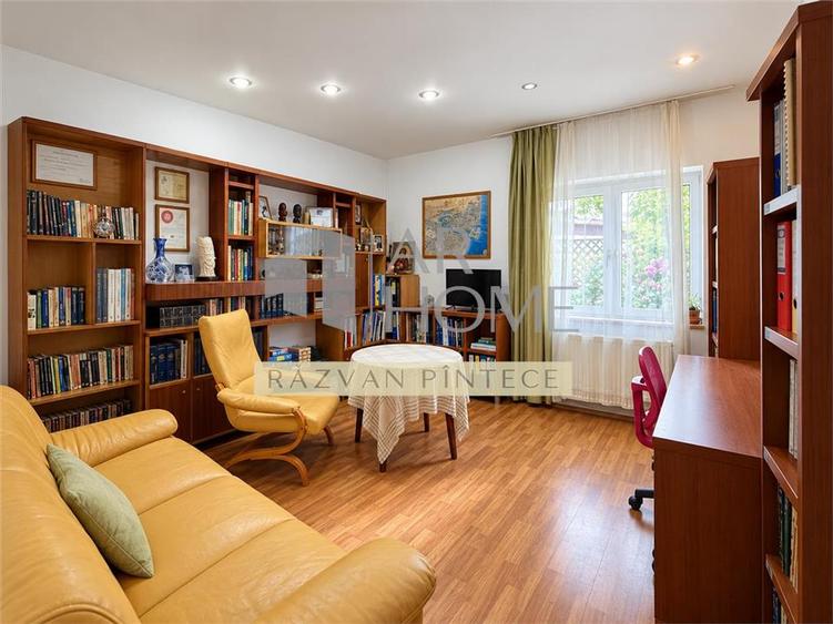 Duplex cu 5 camere cu Canalizare în Republicii