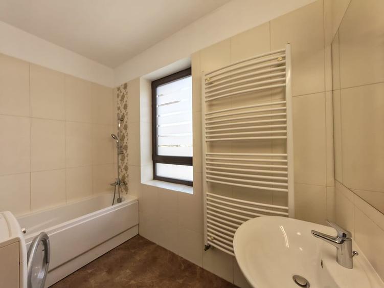 Apartament cu 2 camere semidecomandat în Iancu Nicolae