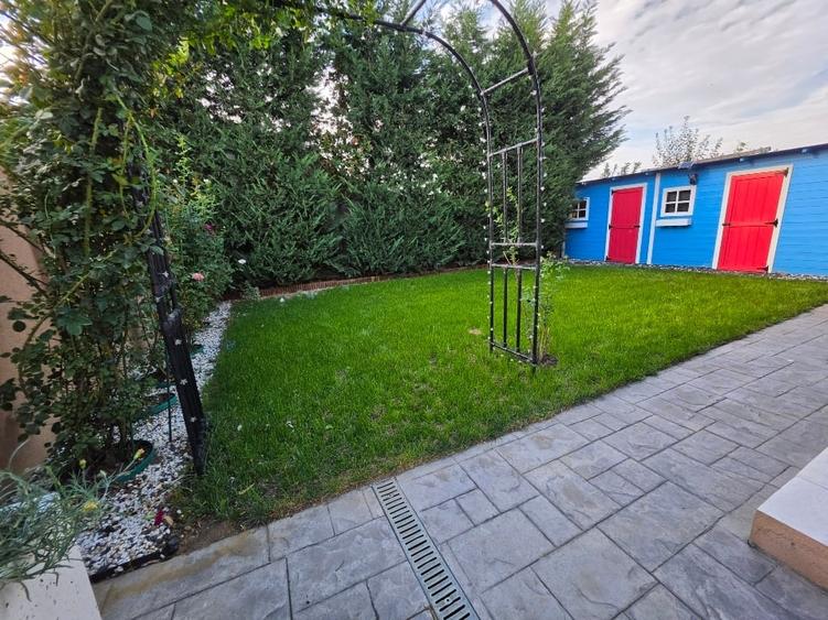 Duplex cu 4 camere cu Teren 276 Mp în Urseni