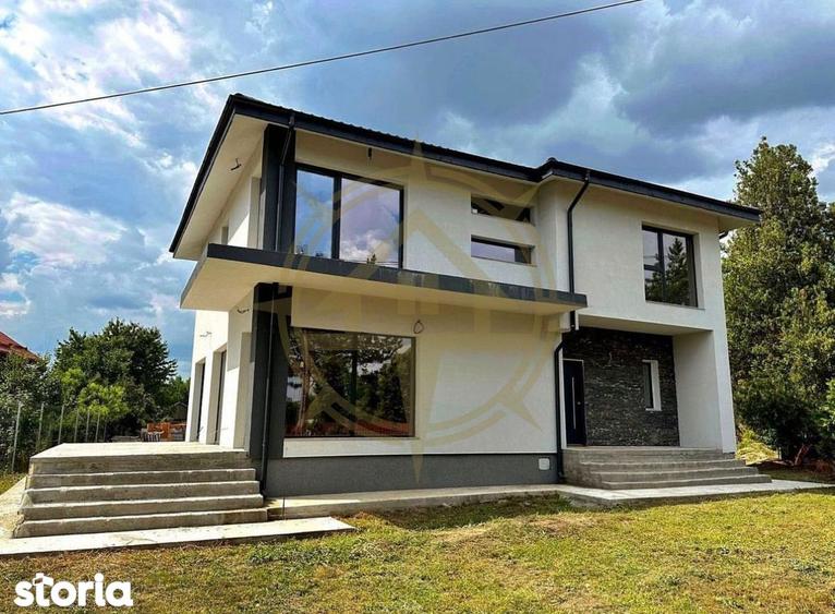 Casă cu 5 camere cu Teren 405 Mp în Corbeanca