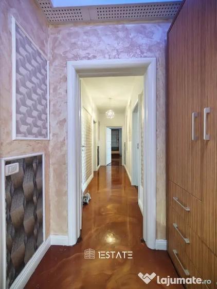 Apartament cu 4 camere decomandat în Titan