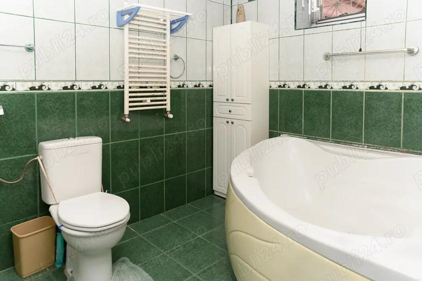 Casă cu 4 camere cu Teren 3500 Mp în Hemeiuș